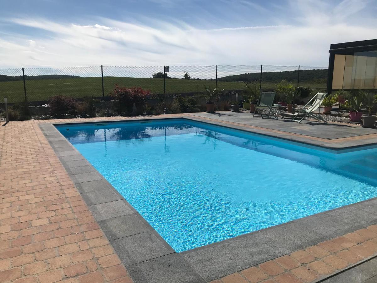 Le Sart-Belles Bed & Breakfast Exterior photo